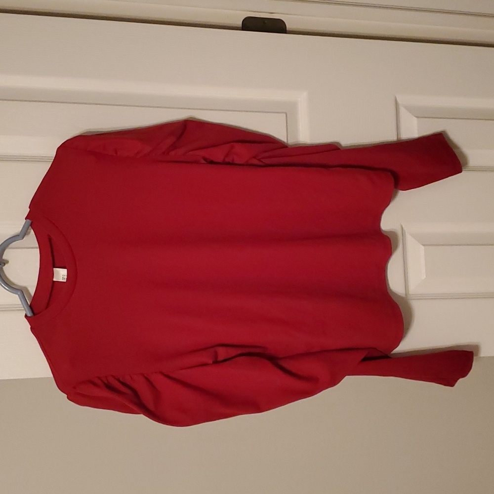 Red ribbed knit top